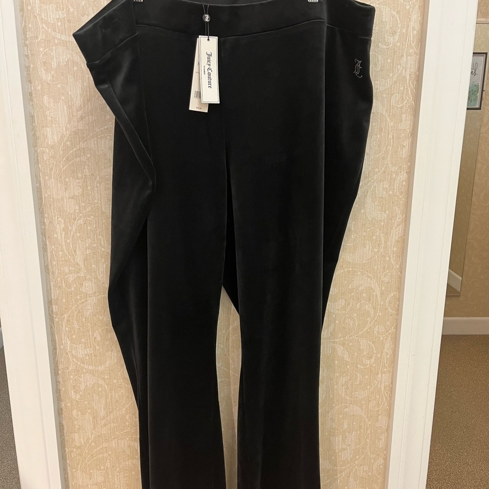 COPY - Juicy couture, black velour pants.